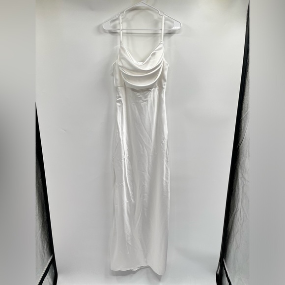 Revelry Dresses & Skirts - Women's Revelry White Sleeveless Double Slit Classic Gown Size 10